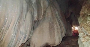 «Δρακότρυπα» – Το μαγευτικό υπόγειο παλάτι της Ορεινής Ναυπακτίας (φωτο)