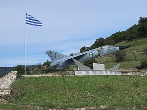 Μέγα Δένδρο Θέρμου: Το χωριό του Αγίου Κοσμά και σπουδαίων προσωπικοτήτων