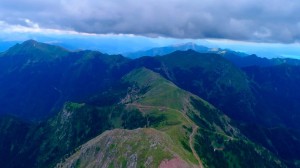 Στην Ευρυτανία το πιο ορεινό χωριό της Ελλάδας – Εντυπωσιακό βίντεο από drone
