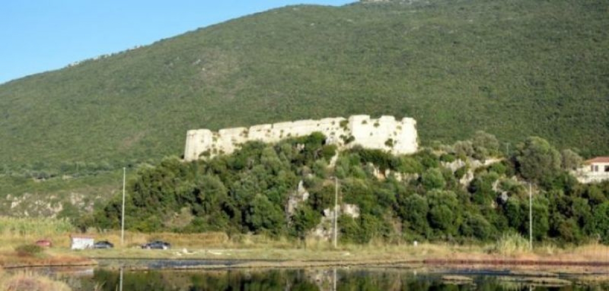 Βόνιτσα: Το κάστρο του Γρίβα λίγο πριν την Λευκάδα