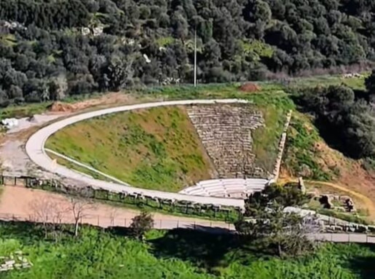 Αρχαίο θέατρο Στράτου: Εδώ η ιστορία συναντά τη φύση