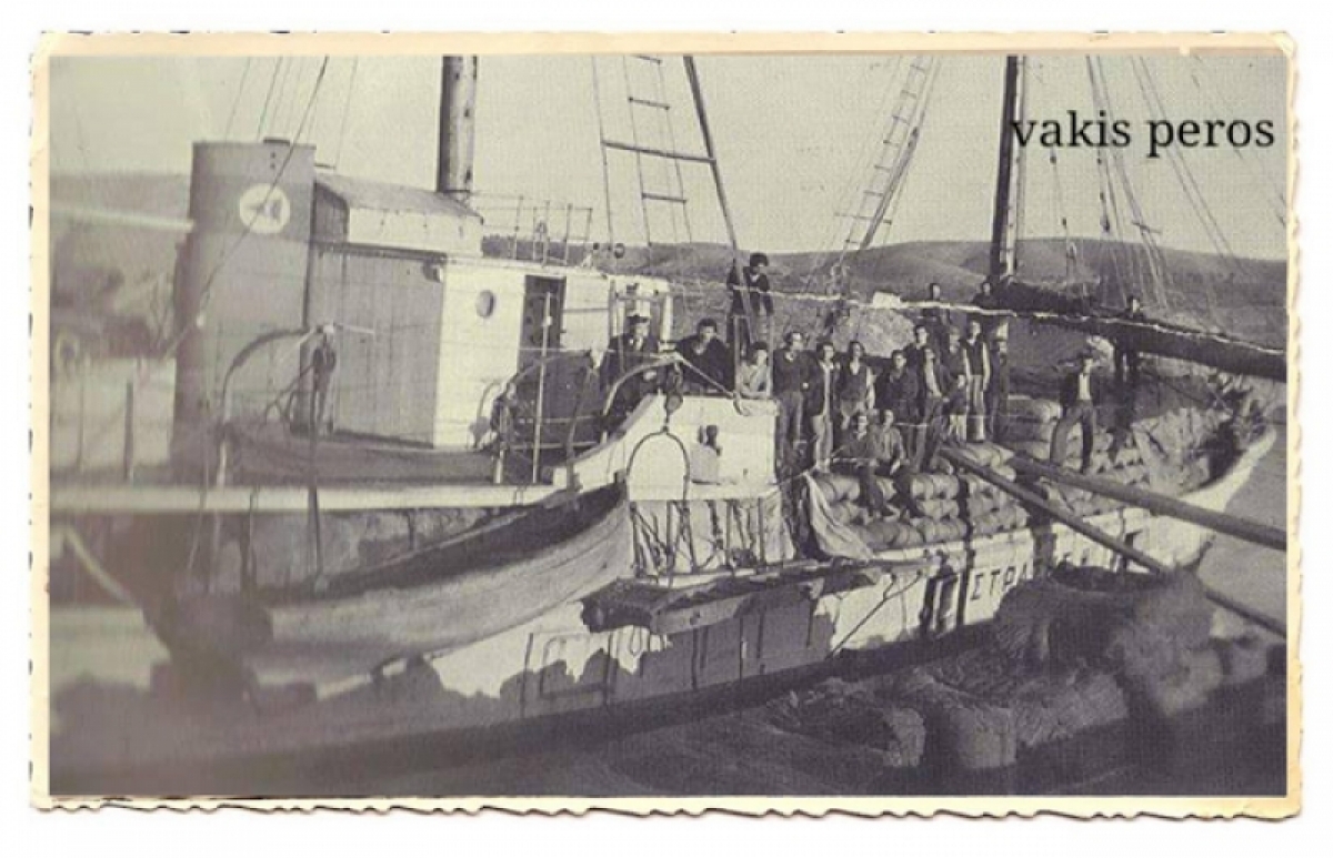 Αστακός: παλιές φωτογραφίες από το εμπόριο του Βελανιδιού