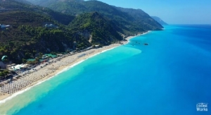 Λευκάδα: Κάθισμα ή αλλιώς… η παραλία Baywatch της Ελλάδας (video)