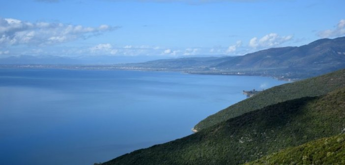 Λίμνη Τριχωνίδα: Ένα “φυσικό διαμάντι” κοντά στην πόλη του Αγρινίου