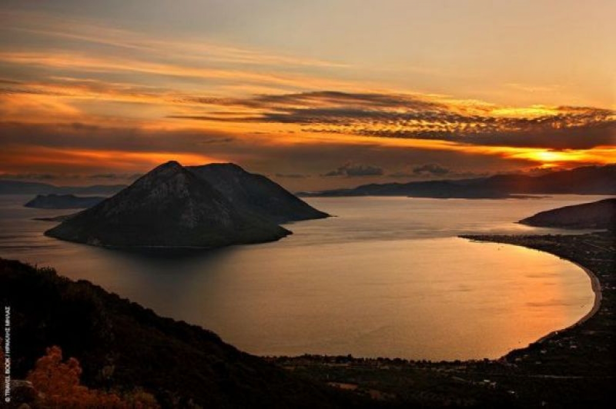 Κάλαμος : Το πιο πράσινο νησί της Ελλάδας (www.protothema.gr)