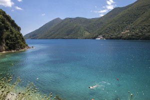 Δεσίμι Λευκάδας: Φύση, τιρκουάζ νερά και απόλυτη γαλήνη