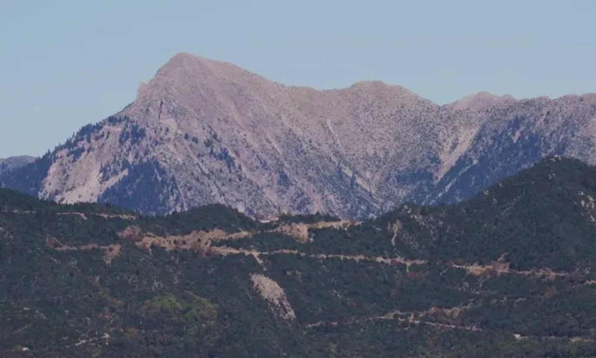 Ποια είναι τα Κράβαρα και οι Κραβαρίτες: Η ιστορική ονομασία προέλευσης των ανθρώπων των απάτητων βουνών που απελευθέρωσαν την Ελλάδα (www.mixanitouxronou.gr)