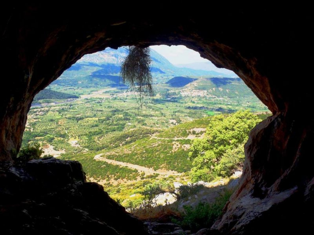 Οι σπηλιές «των Κενταύρων» στην Κλόκοβα