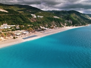Η παραλία &quot;Κάθισμα&quot; στην Λευκάδα (βίντεο)