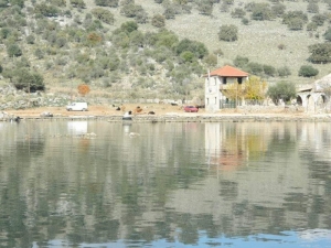 Ο όρμος του Αγίου Παντελεήμονα στον Αστακό (+Βίντεο)