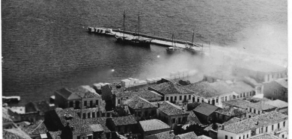 ΝΤΟΚΟΥΜΕΝΤΟ: Ο φοβερός βομβαρδισμός στον Αστακό το 1944 – Όταν Αγγλικά αεροσκάφη σφυροκόπησαν τους Γερμανούς μέσα το λιμάνι