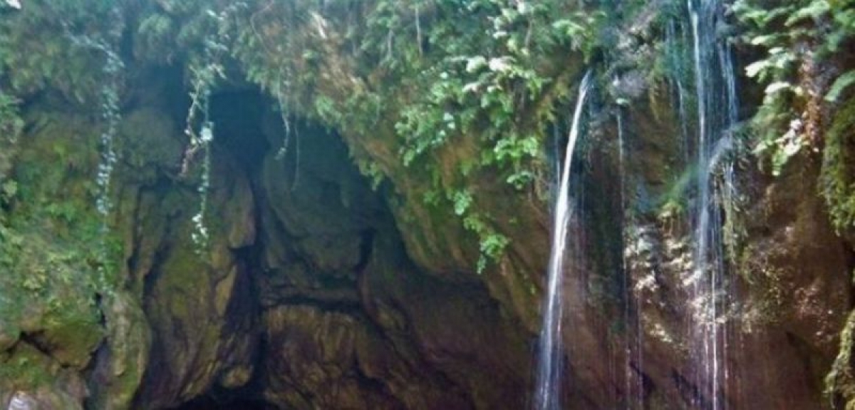 Το πανέμορφο σπήλαιο Θεοτικό στο Θέρμο Αιτωλοακαρνανίας (φωτο)