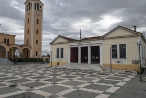Ο Άγιος Κωνσταντίνος στο Αγρίνιο, οι προσφυγικές καταβολές και τα αξιοθέατα