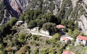 Ευρυτανία: Δουλειά-να, το έρημο χωριό που έπρεπε… να κοπιάζεις πολύ
