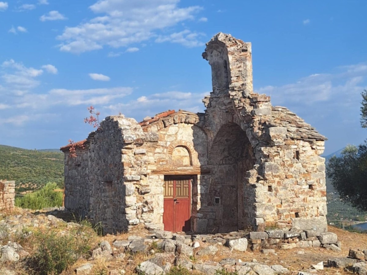 «Παλιομανάστρο»: Βυζαντινός ναός Πέτρου &amp; Παύλου στη Νερομάνα