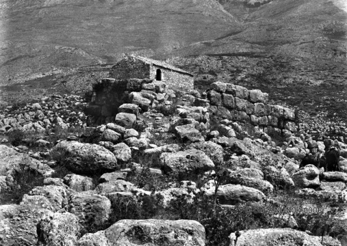 Σπάνιες φωτογραφίες: Τα τείχη της αρχαίας Αλυζίας το 1891