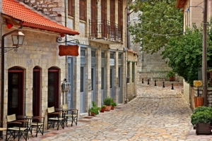 Ορεινή Ναυπακτία: Ταξίδι στα Κράβαρα (www.travelbook.gr)